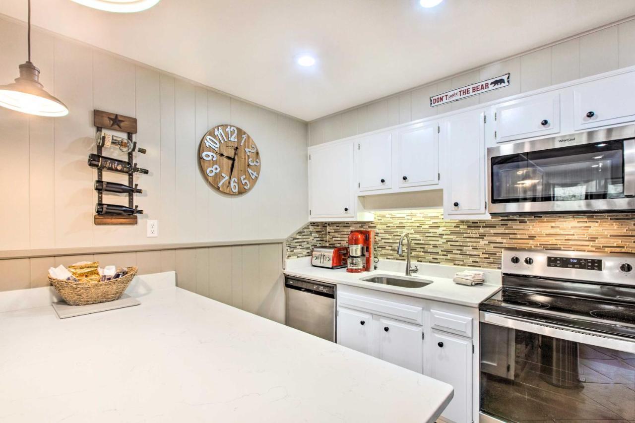 Main St Red River Ski Condo With Mountain View! Exterior photo